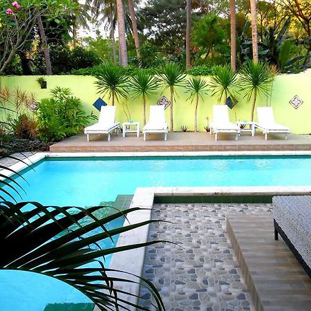 Hôtel Lazy Monkey à Senggigi Extérieur photo