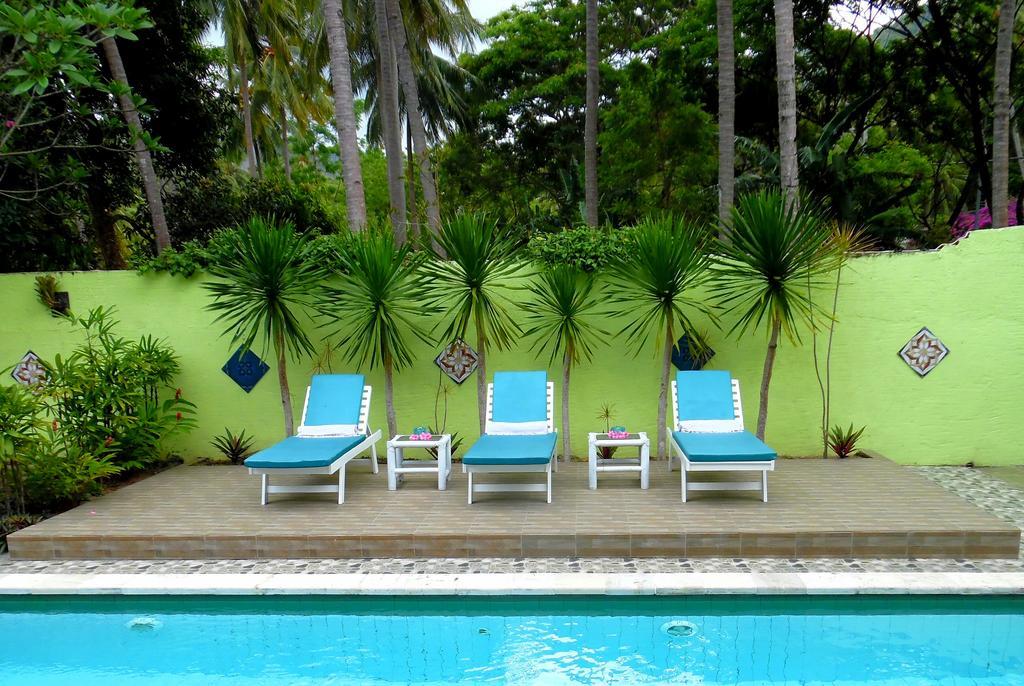 Hôtel Lazy Monkey à Senggigi Extérieur photo