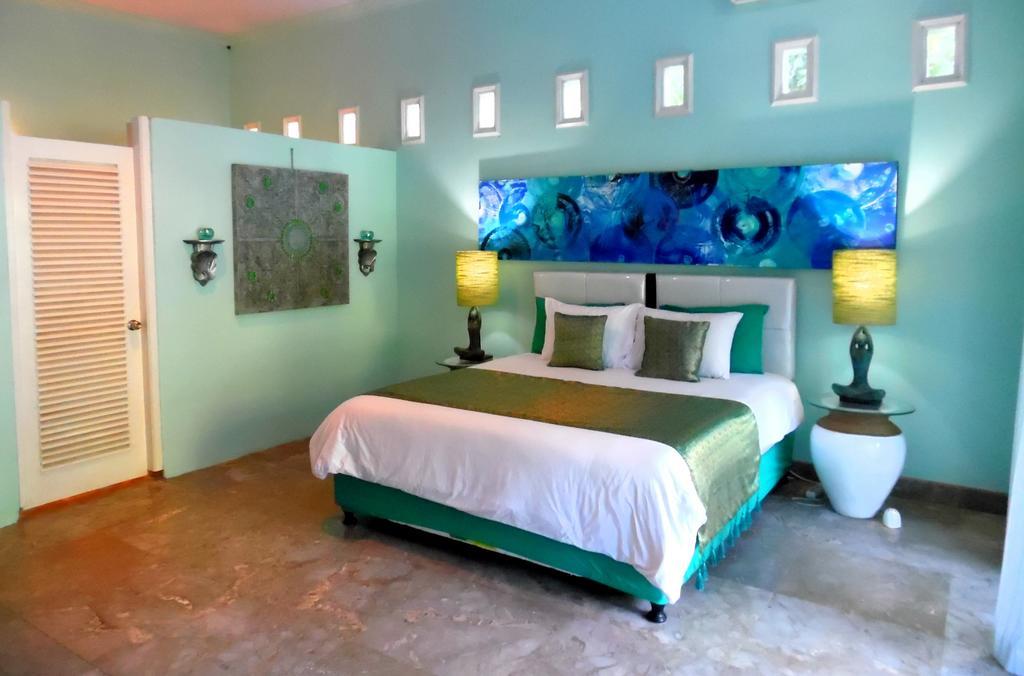 Hôtel Lazy Monkey à Senggigi Extérieur photo